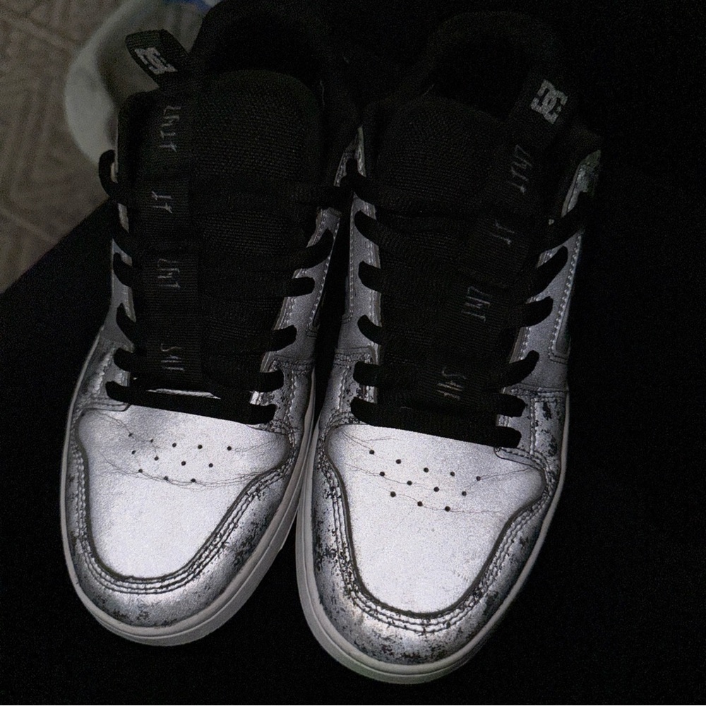 Mandalorian edition DC skate shoes silver 10.5